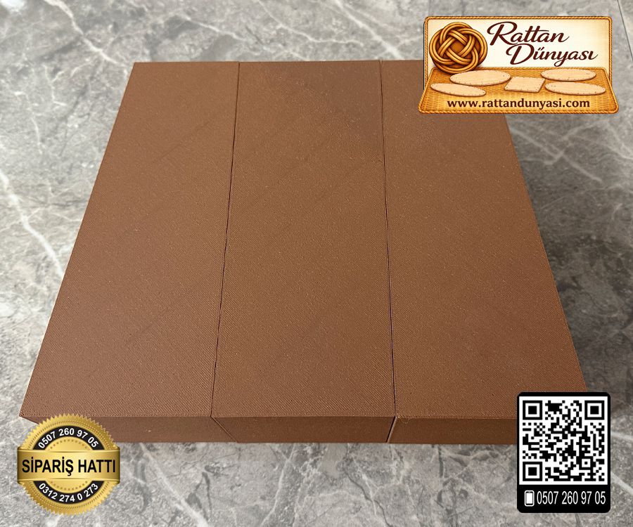 Üçgen Kalıp - 25x20x7 cm (Parçalı)